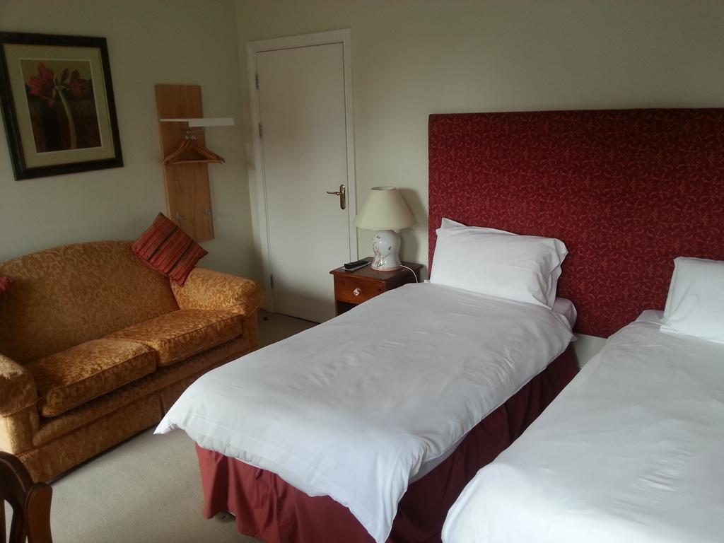 Tom Crean Base Camp - Food Drink Bed Hotel เคนแมร์ ห้อง รูปภาพ