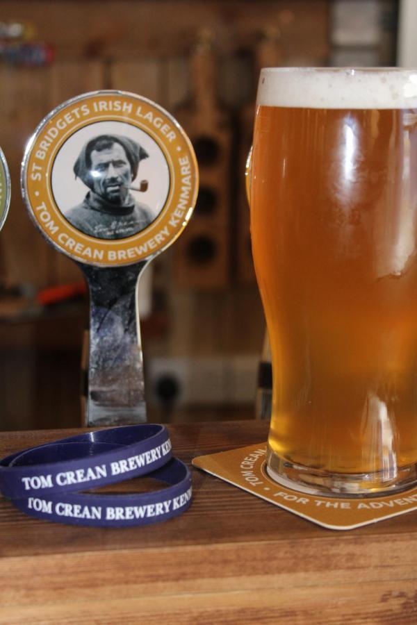 Tom Crean Base Camp - Food Drink Bed Hotel เคนแมร์ ภายนอก รูปภาพ