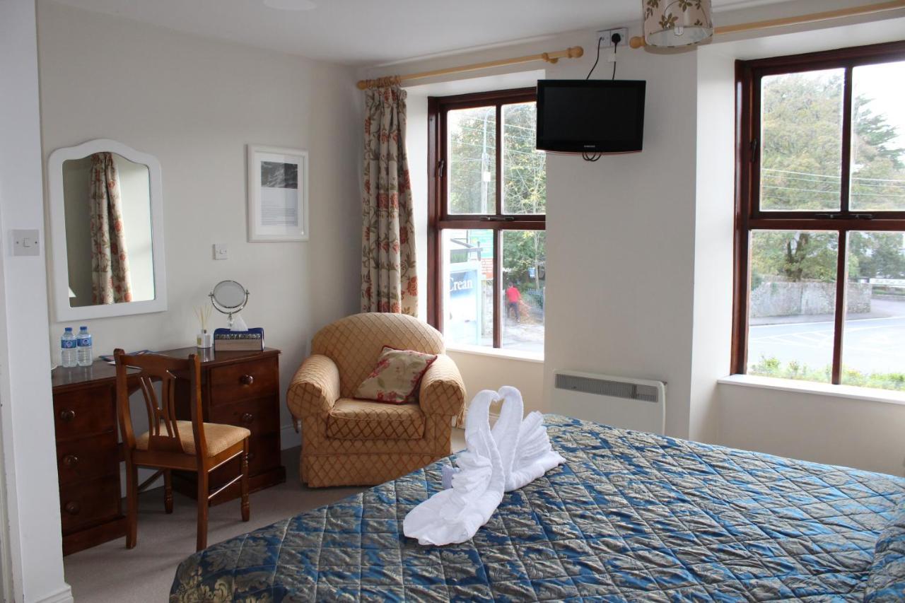 Tom Crean Base Camp - Food Drink Bed Hotel เคนแมร์ ภายนอก รูปภาพ